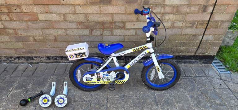 Apollo Police Patrol Kids Bike