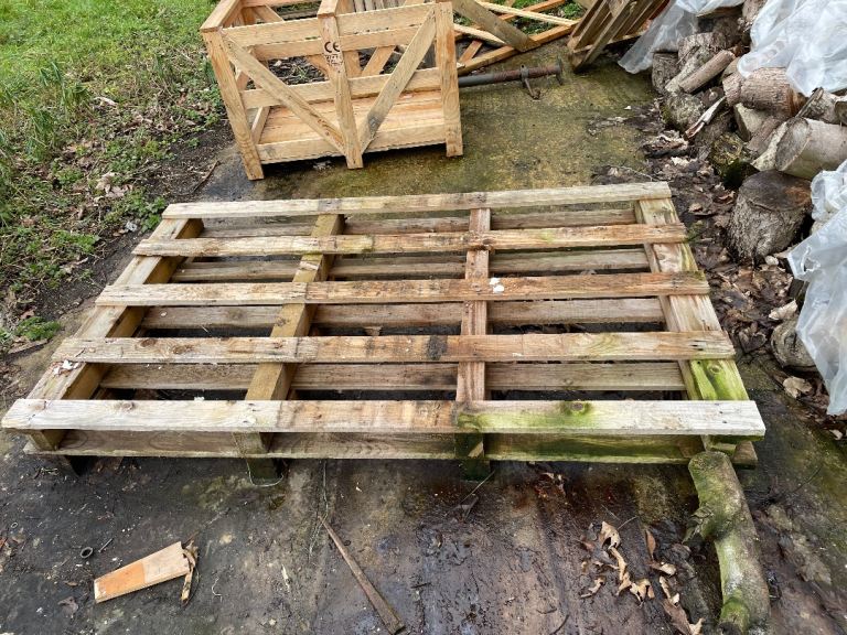 Assorted Pallets - free