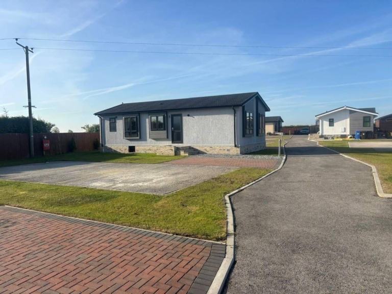 Choose your home in Tadcaster  - Lodge / Caravan 