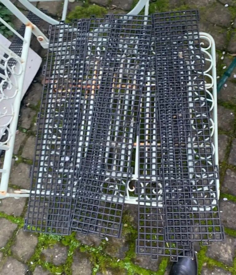 5 black semi stiff garden grids. For plants /DIY/home