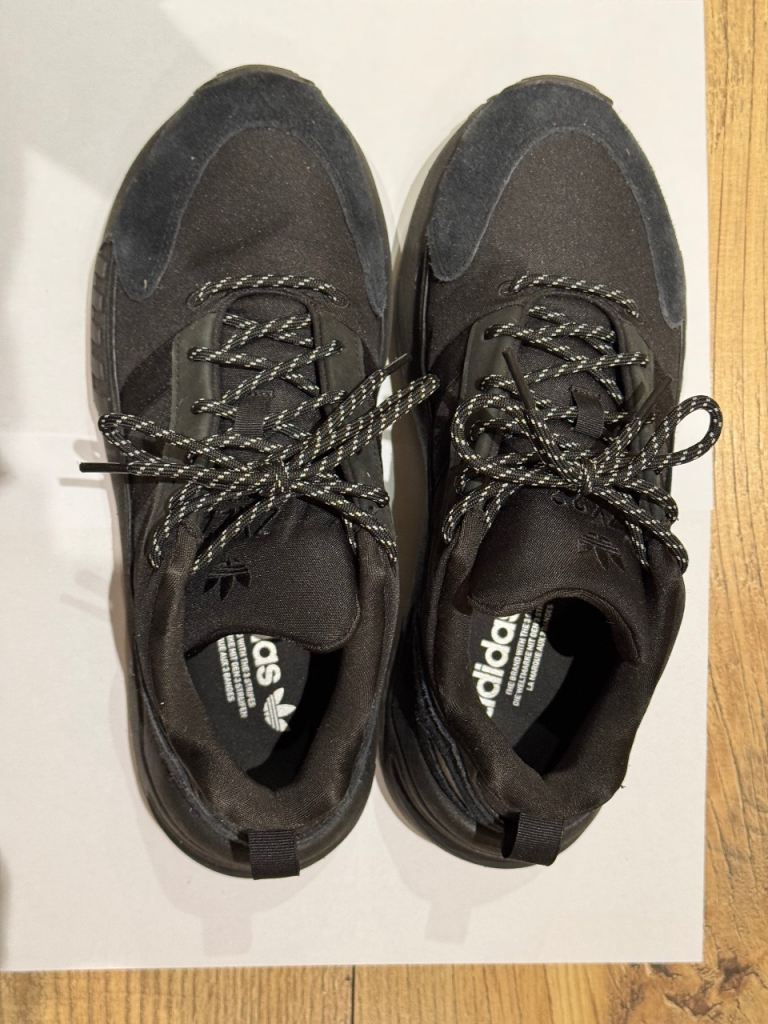 Adidas ZX 22 BOOST SHOES - Unworn