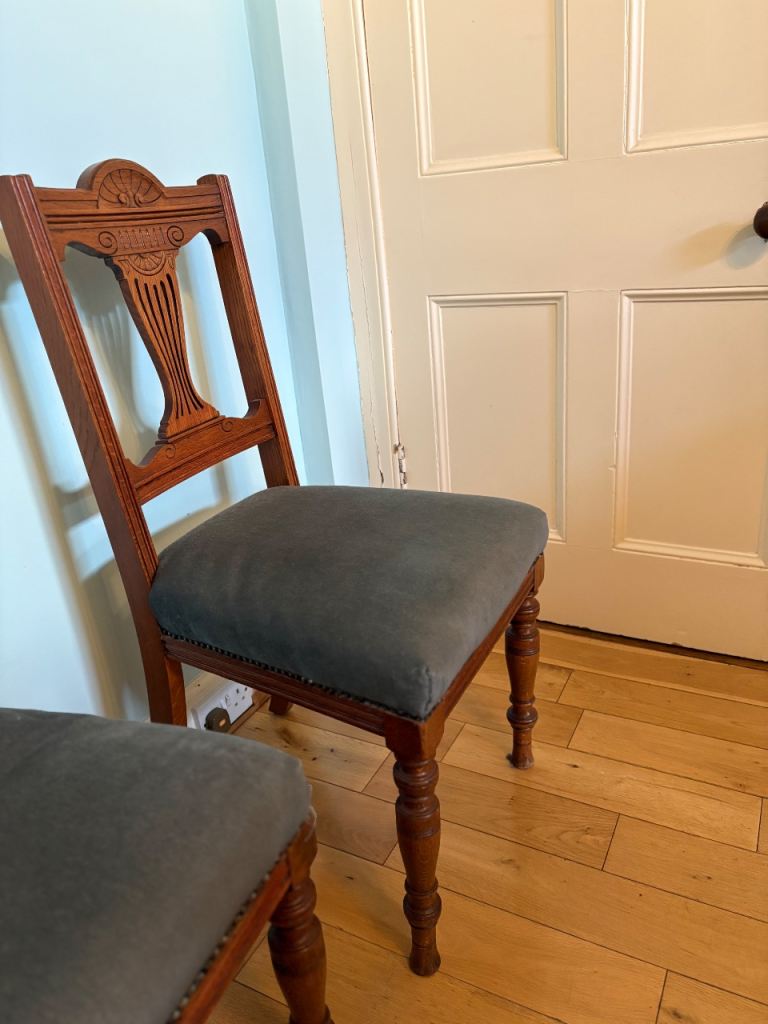 Beautiful antique wooden dining chairs 