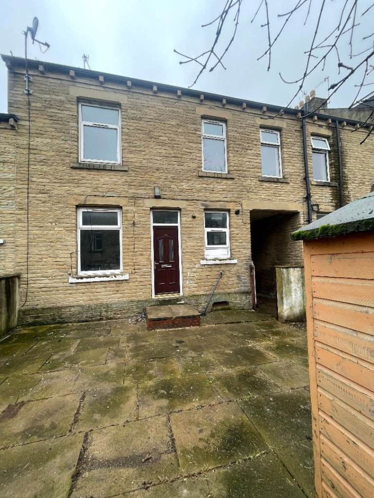 ** TWO BED TO LET ON STAMFORD STREET **