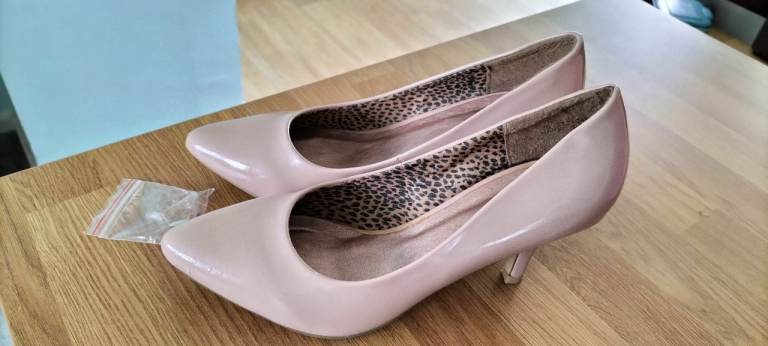 Patent Ladies shoes