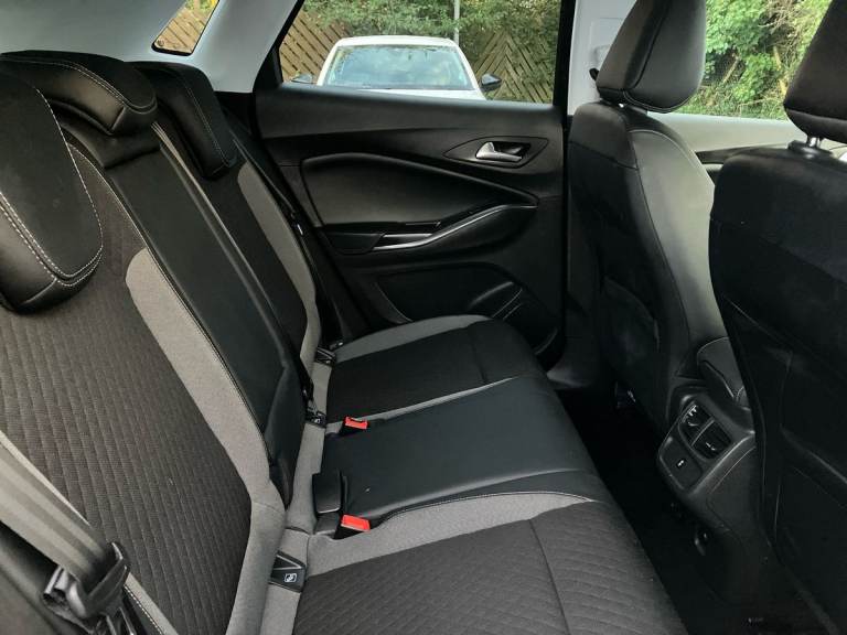 2020 Vauxhall Grandland X 1.2 Turbo SRi Nav 5dr Hatchback PETROL Manual