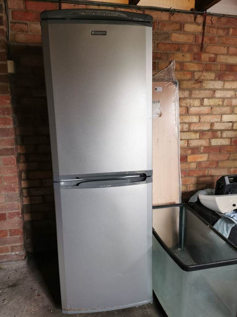 Fridge freezer 