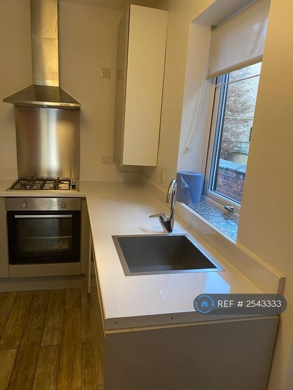 2 bedroom house in Frances Street, Crewe, CW2 (2 bed) (#2543333)