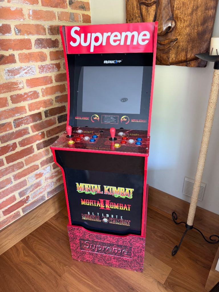 Supreme x Mortal Kombat Arcade1UP Machine – As Good As New