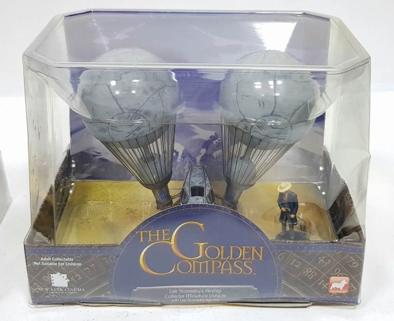 Corgi The Golden Compass Lee Scoresby’s Aeronaut Airship 1:72 Scale Model - BNIB 
