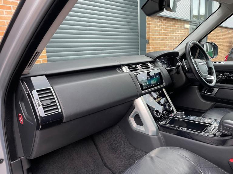 2018 Land Rover Range Rover 4.4 SDV8 Autobiography 4dr Auto ESTATE Diesel Automatic