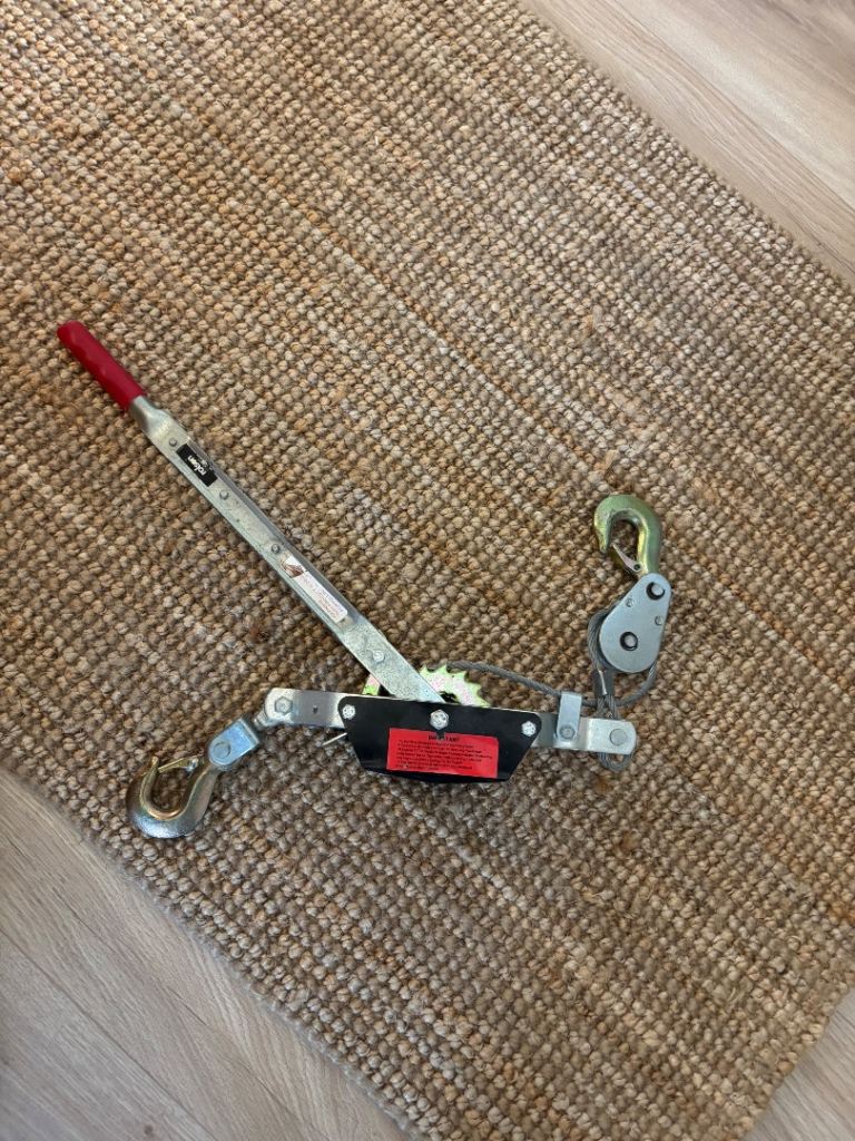 Car winch