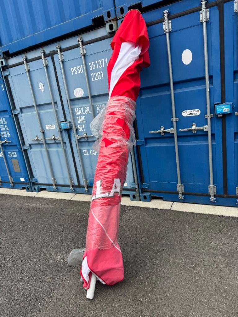 very large commercial umbrella possible Delivery