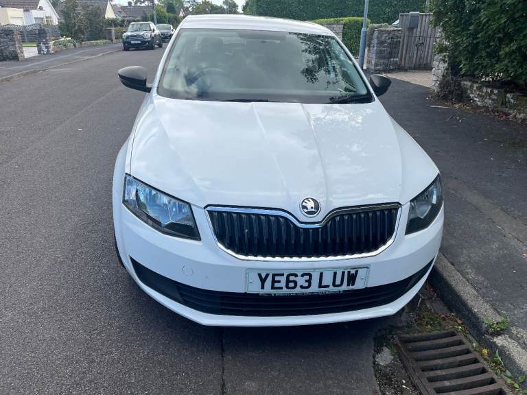 Skoda, OCTAVIA, Hatchback, 2013, manual, 1200 (cc), 5 doors