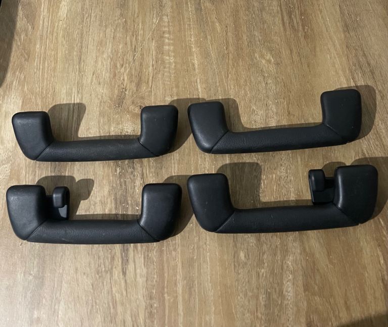 LEXUS ES300H 2021 SET OF INTERIOR BLACK ROOF 4 HANDLES 74613-B7040 OEM