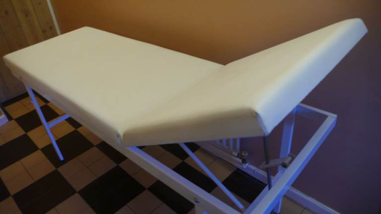 massage couch