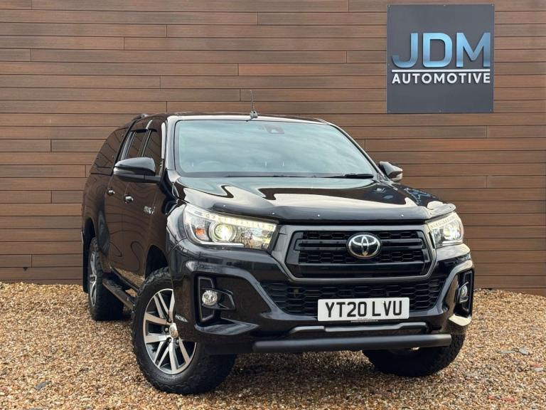 2020 Toyota Hilux 2.4 HI-Luxury Invincible X D-4D 4WD Double Cab 4WD 5dr Pickup Diesel Manual