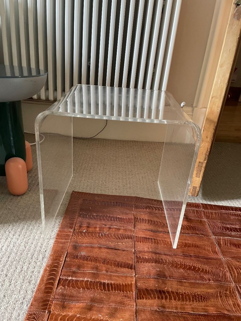Clear Acrylic Side Table – Good Condition