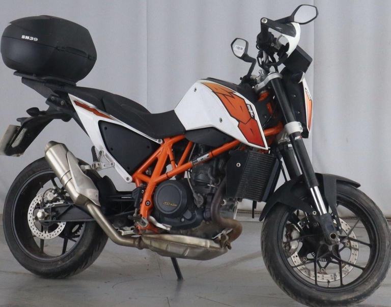 2016 66 KTM DUKE 690 LC4 NAKED ROADSTER NEW MOT HISTORY