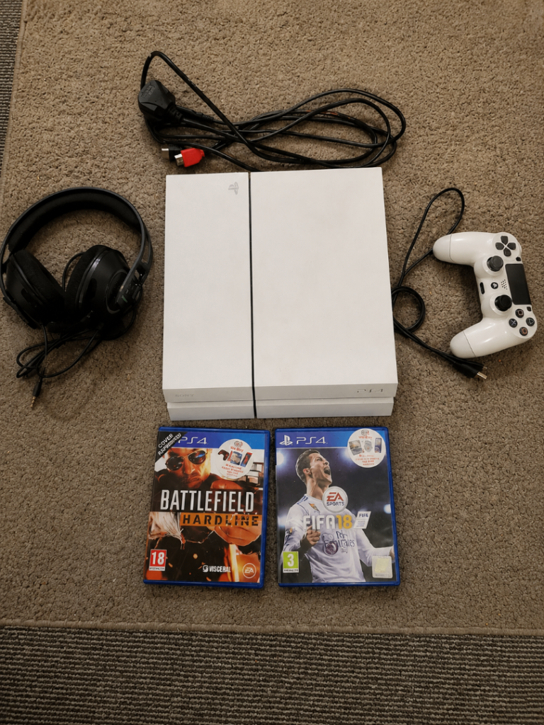 🎮 Sony PS4 Glacier White Console Bundle – Controller, Headset & Games 🎮