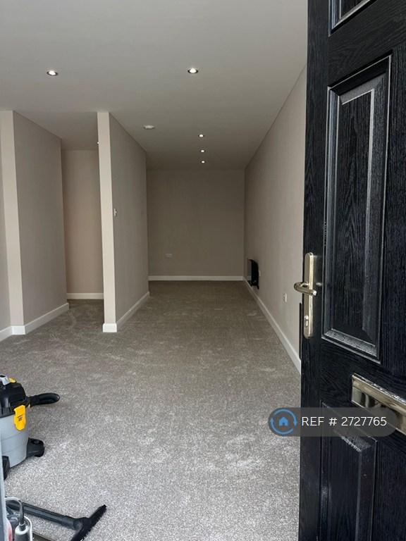 Studio flat in Victoria Street, Blackburn, BB1 (#2727765)