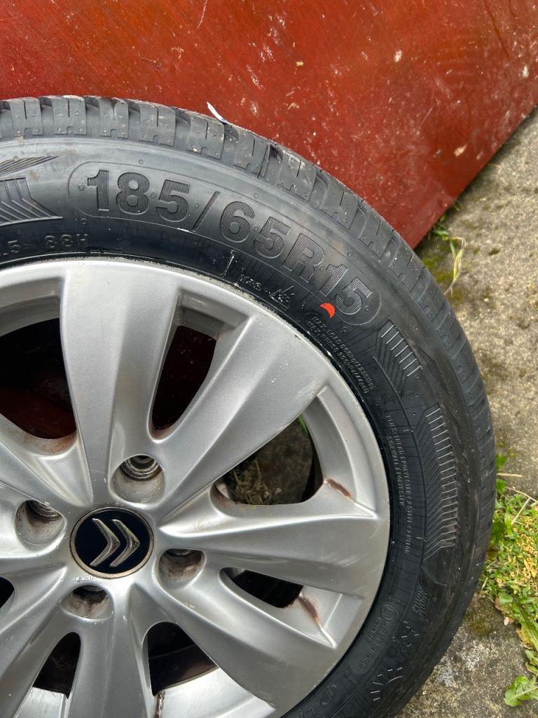 15 inch alloy wheel brand new tyre 