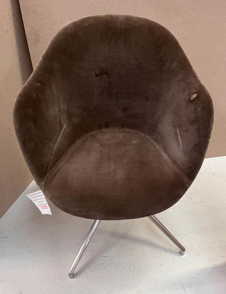 BoConcept Adelaide chair with swivel function Dusty brown Cotton Velvet fabric/polished aluminium