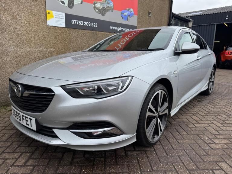 2018 Vauxhall Insignia 2.0 Turbo D SRi Vx-line Nav 5dr HATCHBACK DIESEL Manual