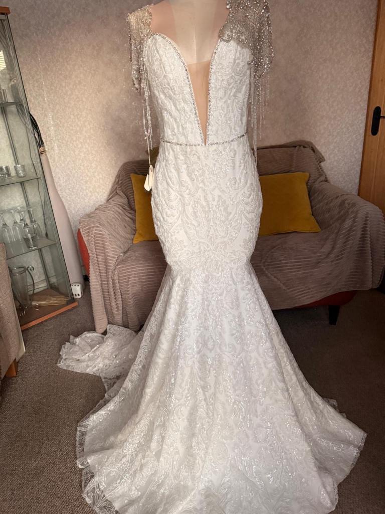 Eva Lendel Wedding Dress, Size 42 – Brand New with Tags