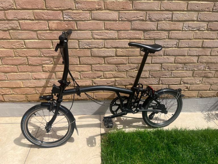 Brompton P Line Urban 4 Speed Low Handlebar Folding Bike - Midnight Black - VGC