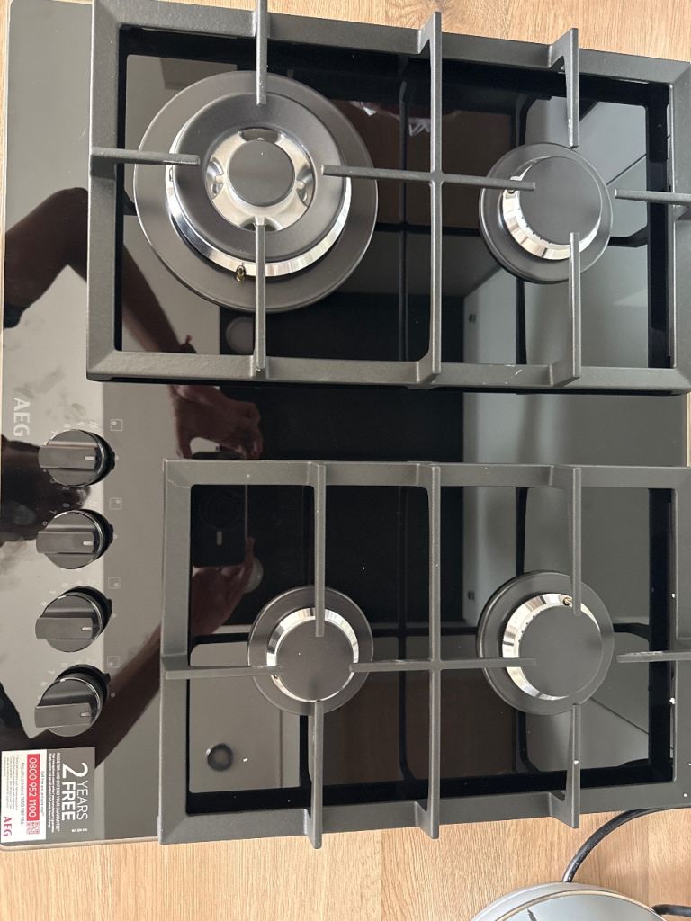 AEG HKB64420NB Gas Hob with Four Burners – As Good As New
