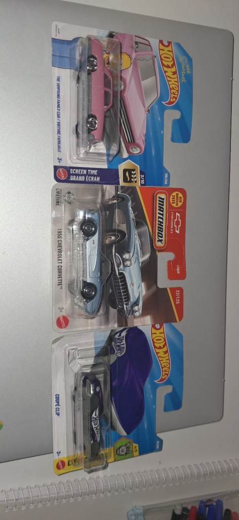 Hot Wheels & Matchbox Die-Cast Cars - New in Packaging