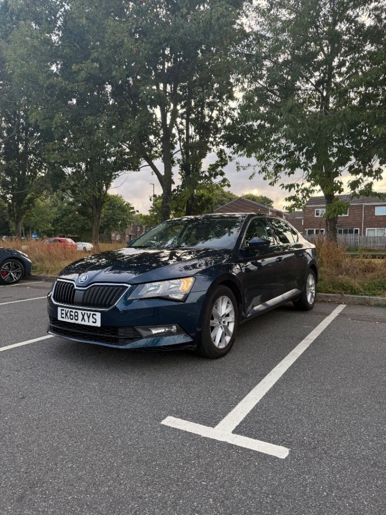 Skoda, SUPERB, Hatchback, 2018, Semi-Auto, 1968 (cc), 5 doors