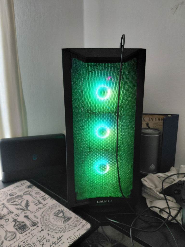 FULLSETUP GAMING PC, SWAP FOR SERIES X OR PS5 PRO.