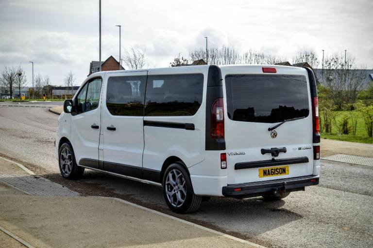 Vauxhall, VIVARO, MPV, 2016, Manual, 1598 (cc), 5 doors