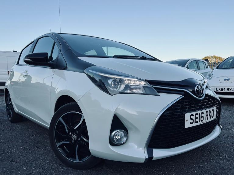2016 Toyota Yaris 1.33 VVT-i Design 5dr HATCHBACK Petrol Manual