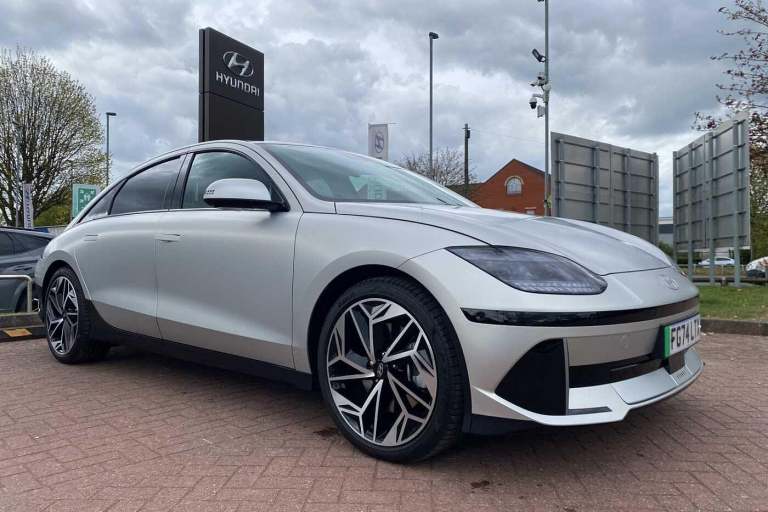2024 Hyundai IONIQ 6 E (325ps) Ultimate 77kWh (Dual Motor) AWD SALOON Electric Automatic