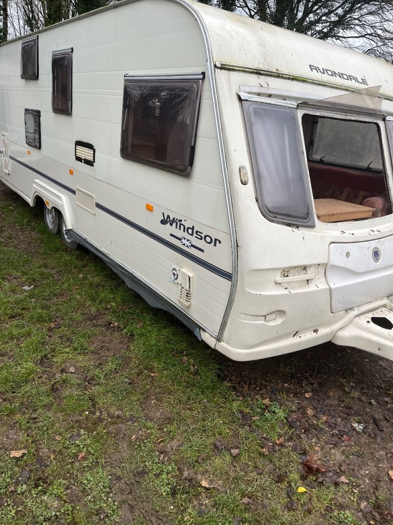 Avondale Windsor 6 Berth 2004 