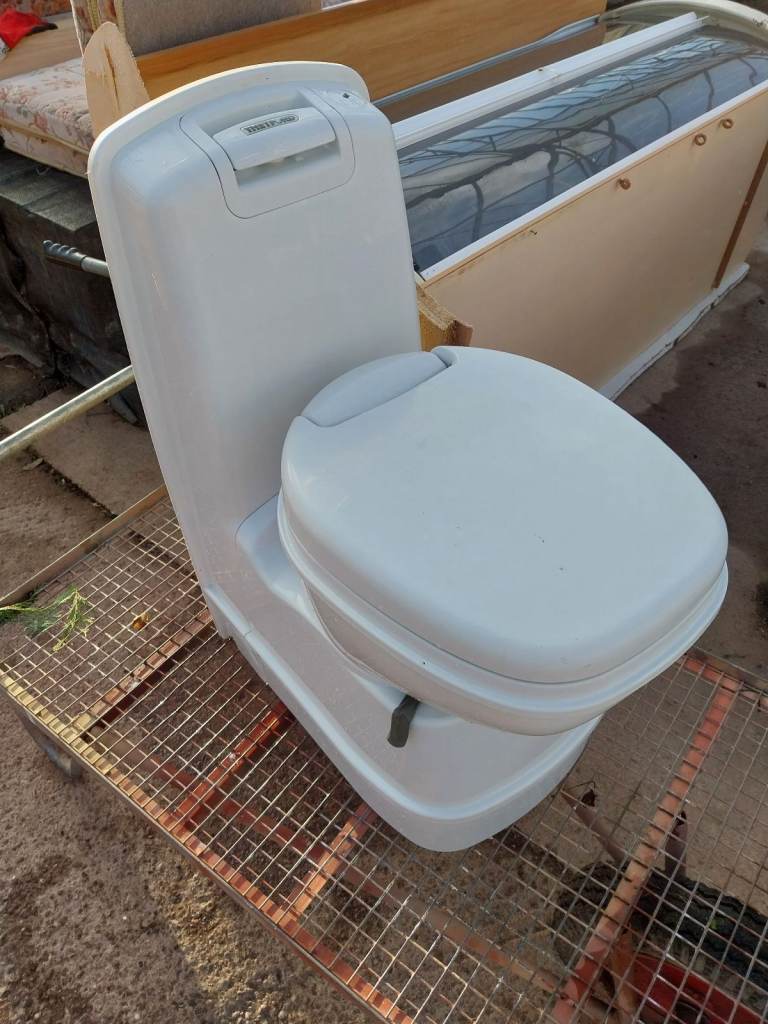 Thetford caravan cassette toilet 