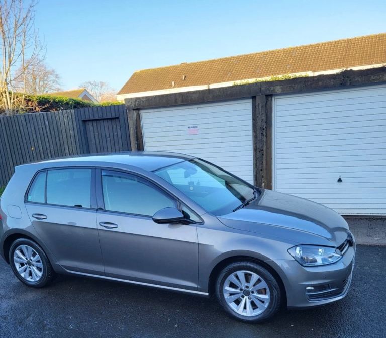 Automatic Volkswagen Golf 2.0 TDI BlueMotion DSG 5 Door Diesel Hatchback Semi Auto