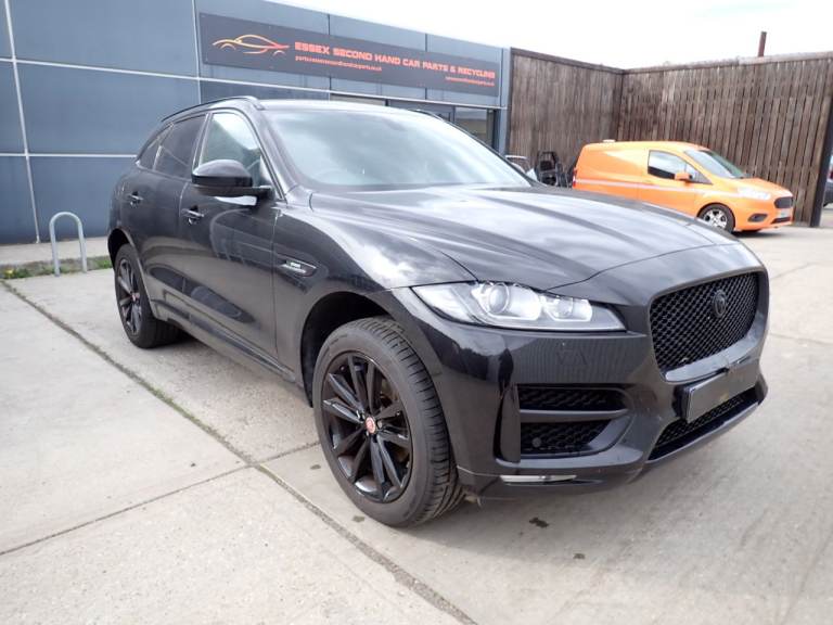 BREAKING‼ Jaguar F Pace R Sport 2018 Diesel 2.0 Automatic - Essex Second Hand Car Parts CM1 3QL