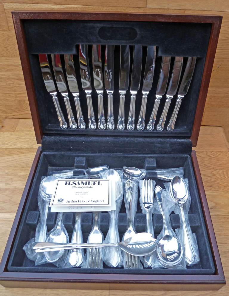 DUBARRY Arthur Price / H Samuel Sheffield Silver Plated Service - 6 Place Setting Canteen Cutlery