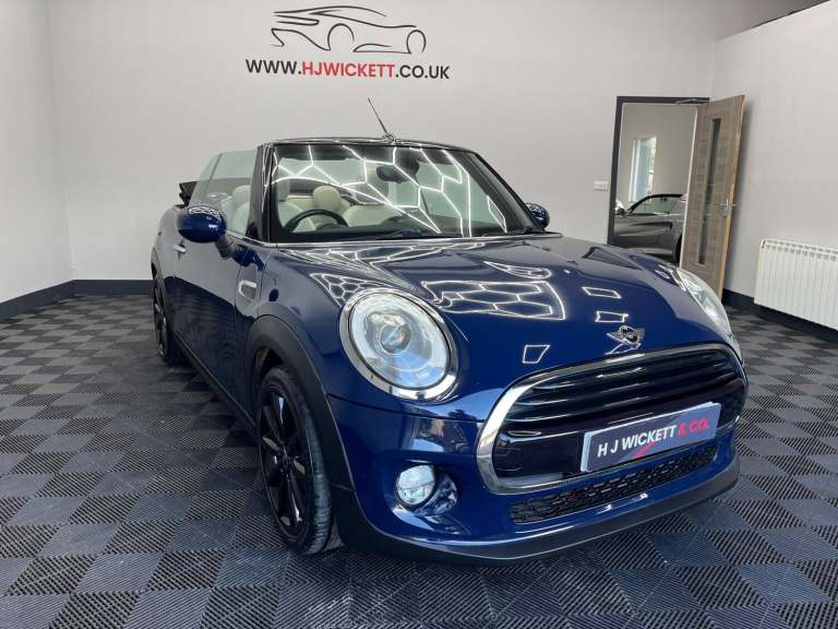 2017 MINI Convertible 1.5 Cooper Euro 6 (s/s) 2dr CONVERTIBLE Petrol Manual