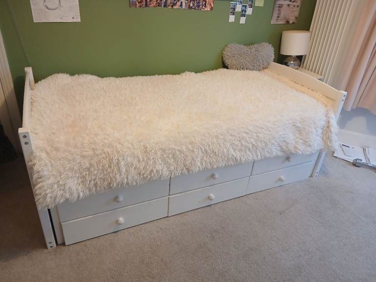 Single bed