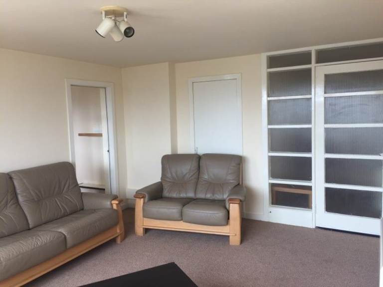 Great room to rent close to Dundee city centre and Dundee University/Abertay University