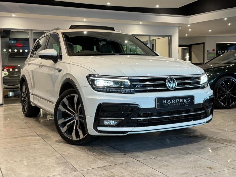 image for 2019 Volkswagen Tiguan 2.0 TDI R-Line SUV 5dr Diesel DSG Euro 6 (s/s) (150 ps) ESTATE Diesel Auto...