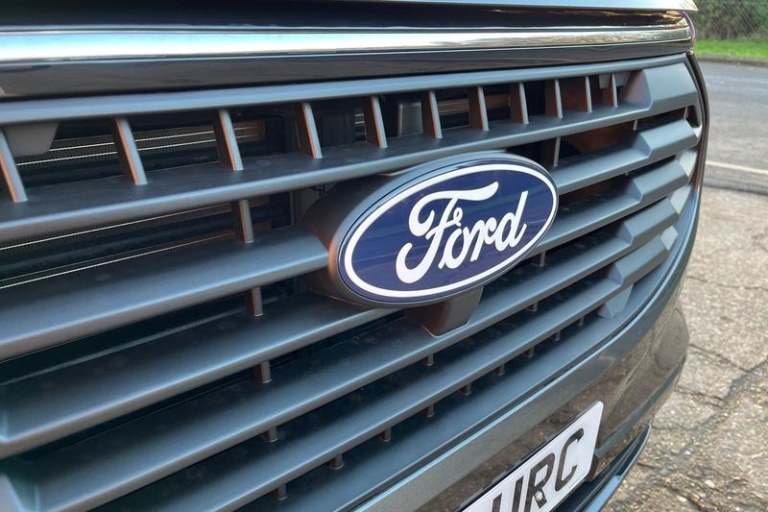 2025 Ford Transit Custom 320 Limited AUTO L2 LWB Double Cab In Van FWD 2.5 PHEV 232ps Low Roof Au...