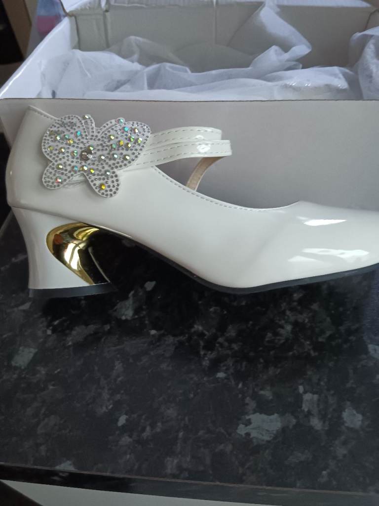 Classy womens shoes 