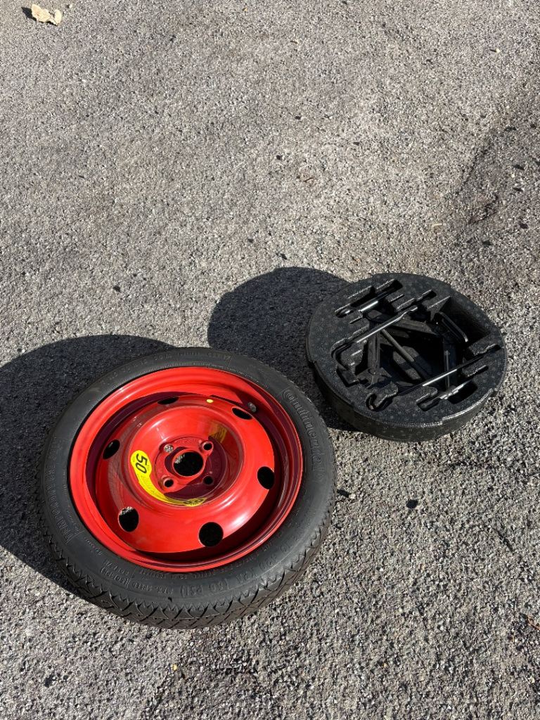 Spare wheel space saver kit