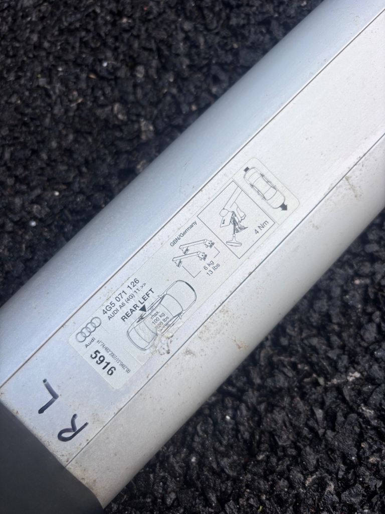 Genuine Roof Bars Audi A6 (4G) Avant / Estate With Flush Rails Rack 2012-18  (2)