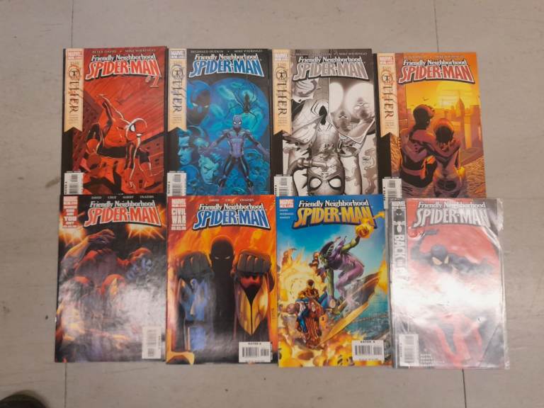 250 ASSORTED SPIDERGURL SPIDERMAN SILK SPIDER GWEN COMICS FIR SALE